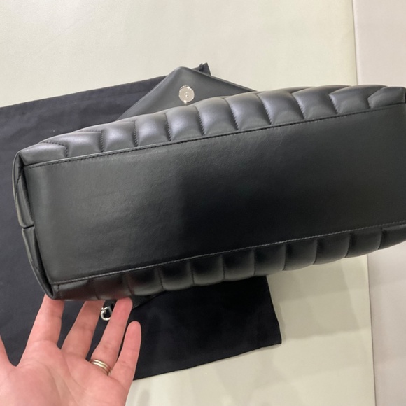 Ysl - Saint laurent medium loulou in black - Picture 12 of 13
